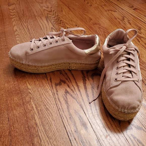 Be The Star Platform Espadrille Sneakers! - Picture 8 of 10